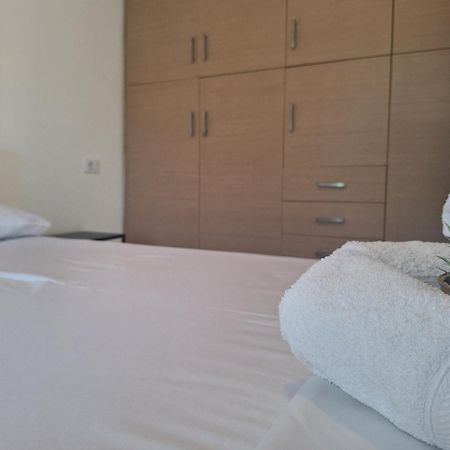 Lucas Apartments Himare Exterior foto