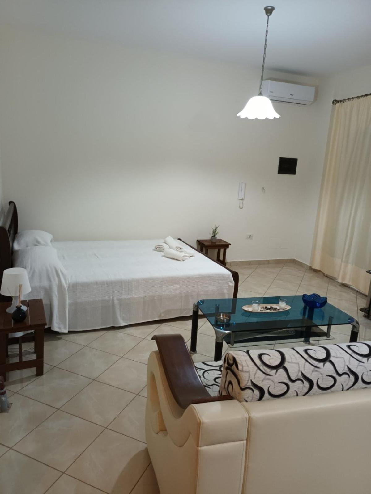 Lucas Apartments Himare Cameră foto