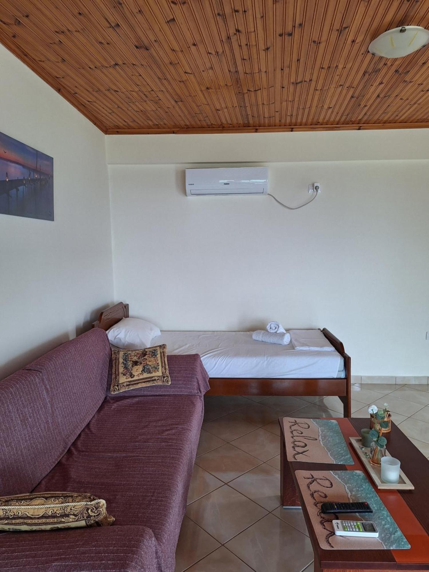 Lucas Apartments Himare Cameră foto
