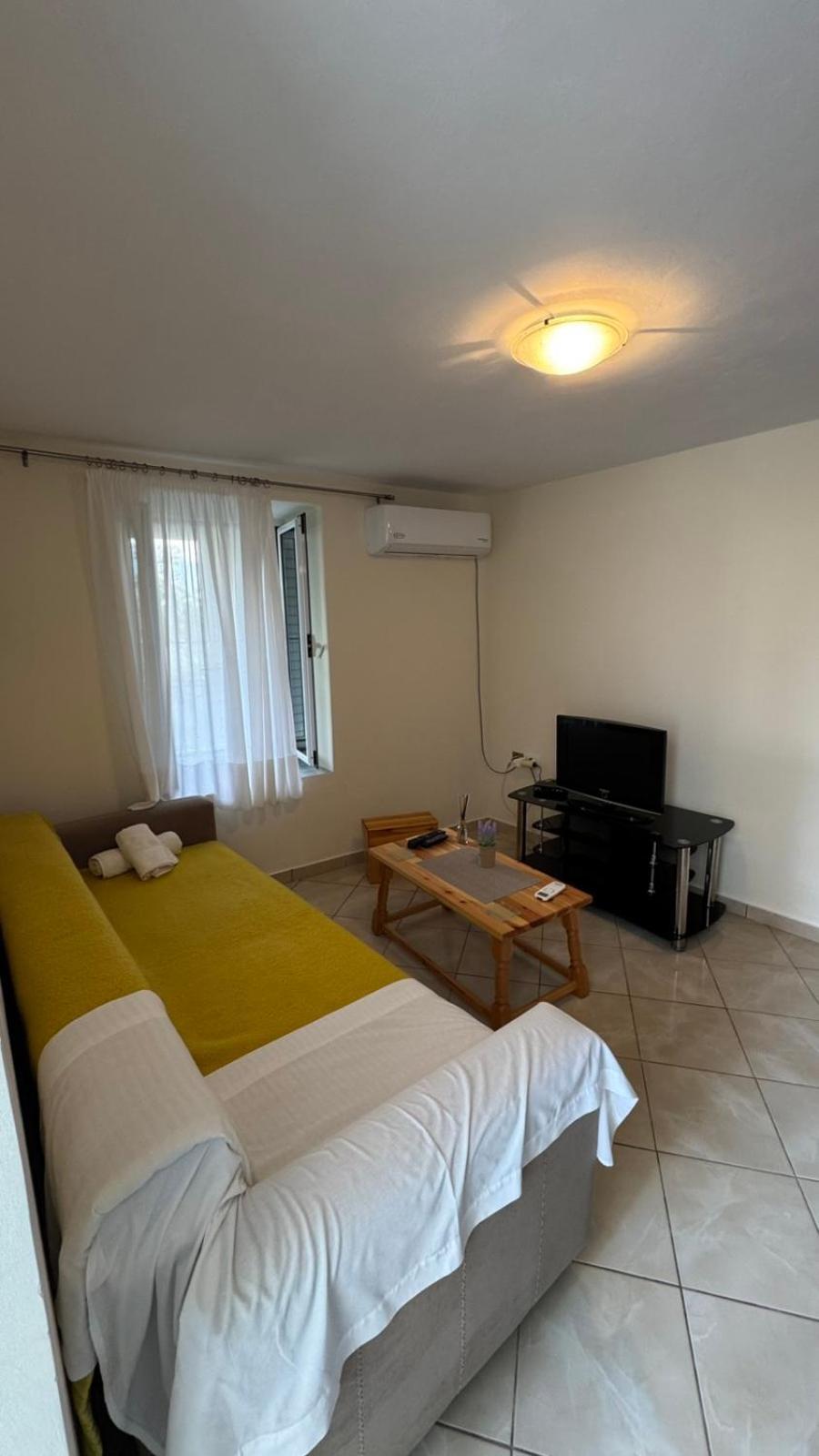 Lucas Apartments Himare Cameră foto